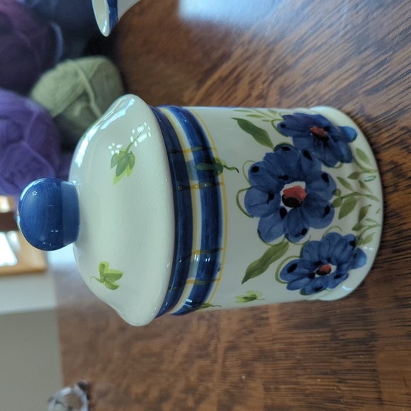 Herman Dodge and Son Tea Pot and Jar - Picture 7 of 9